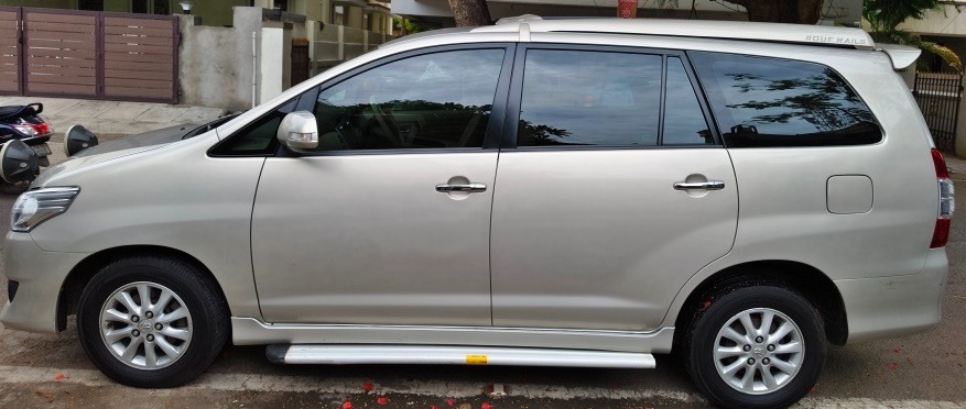 Toyota Innova - Image 6